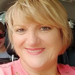 Meet your Posher, Leta